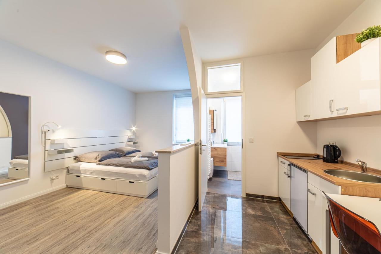 Renoviert Und Modern Appartement Neurenberg Buitenkant foto