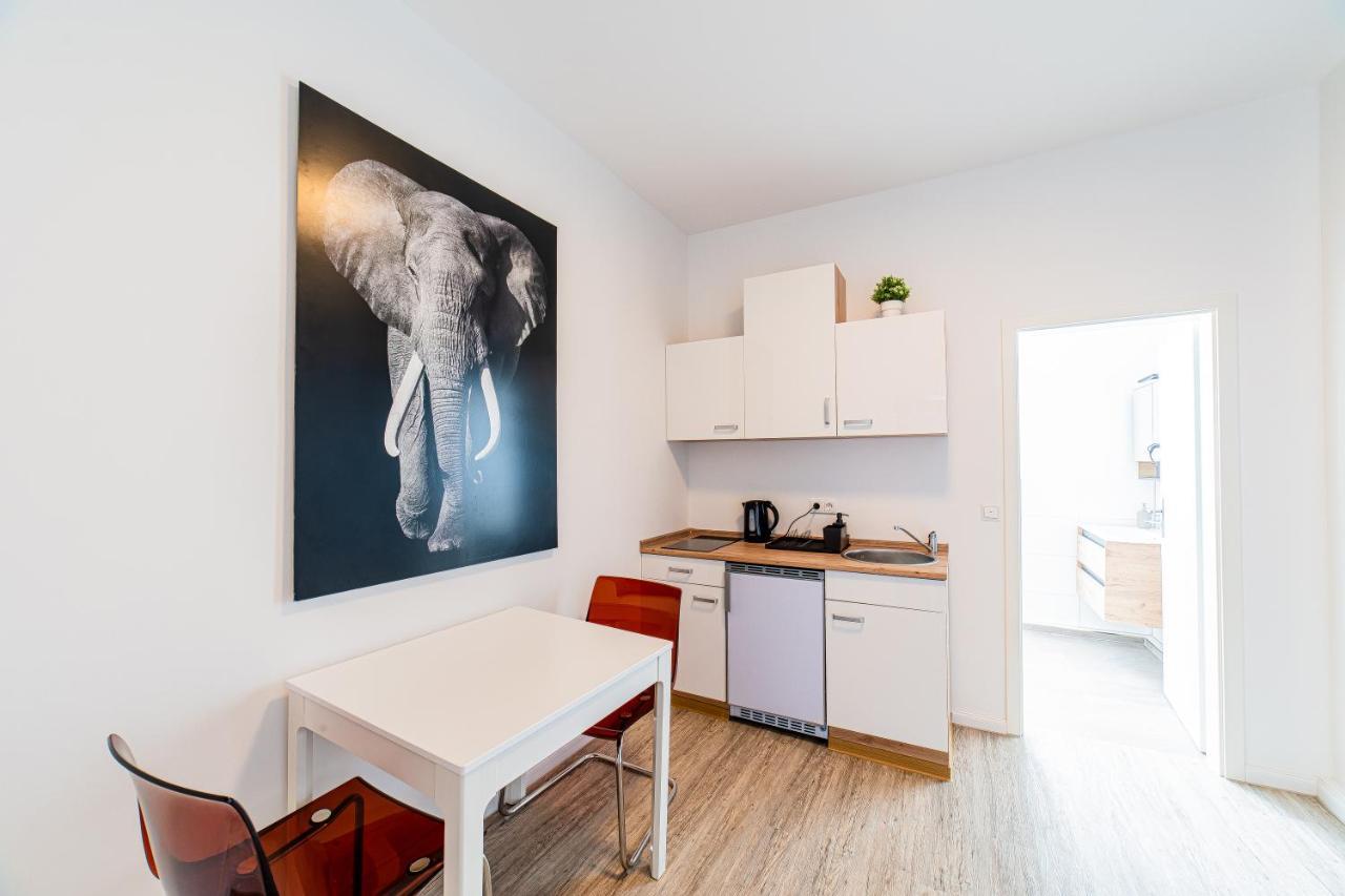 Renoviert Und Modern Appartement Neurenberg Buitenkant foto